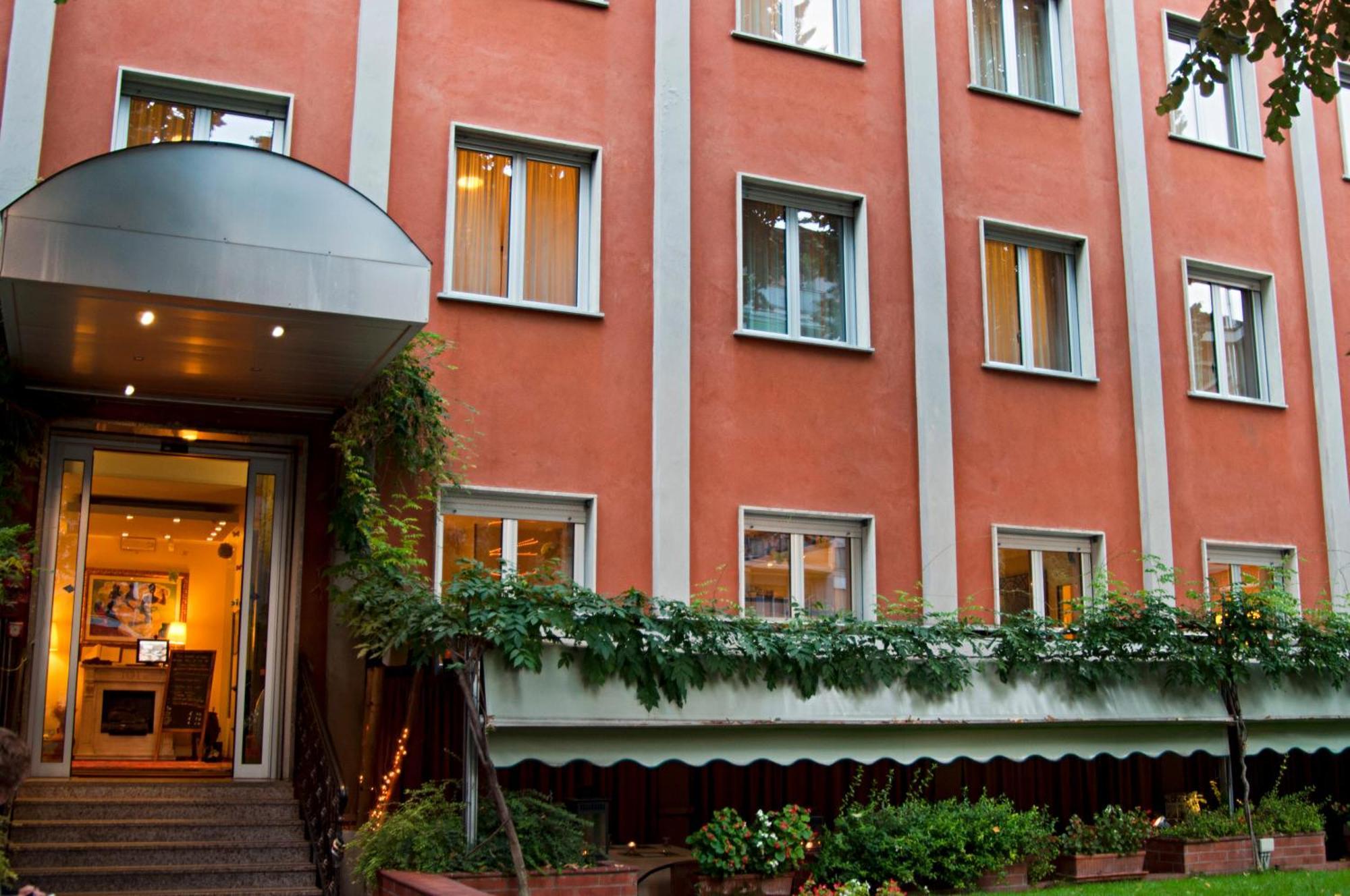 Eco Hotel Milano & Bioriso Restaurant — Foto 2